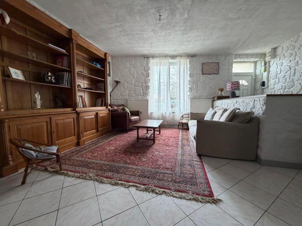 Maison à SARGE-LES-LE-MANS, 72190 - 5 pièces 87m²