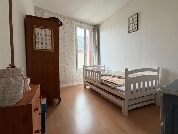 Maison à SARGE-LES-LE-MANS, 72190 - 5 pièces 87m²