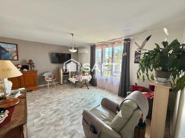 PAVILLON 2 CHAMBRES, GARAGE + STUDIO  ET JARDIN A AIFFRES !