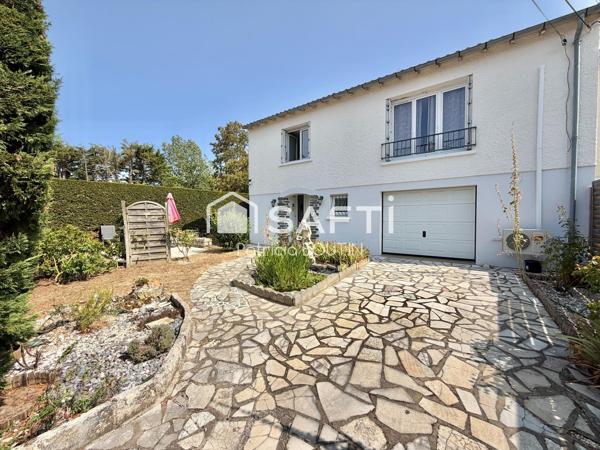 PAVILLON 2 CHAMBRES, GARAGE + STUDIO  ET JARDIN A AIFFRES !