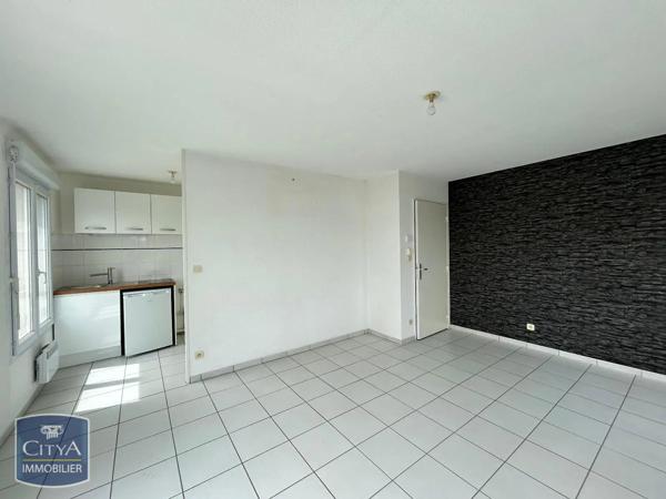 Appartement à louer 2 pièces 46.6m² Nevers (58000)