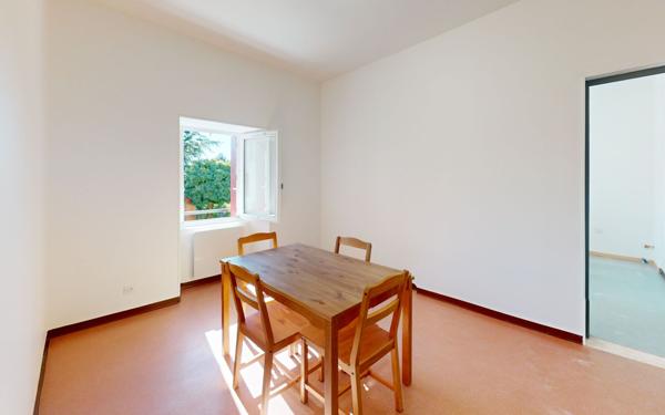 Appartement à louer    3 pièces •  Salmiech