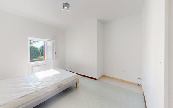 Appartement à louer    3 pièces •  Salmiech