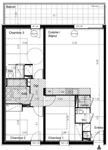 Petite copropriété / Terrasse / Parkings
