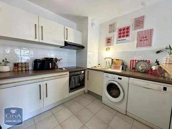 Appartement à louer 3 pièces 63.71m² Béziers (34500)