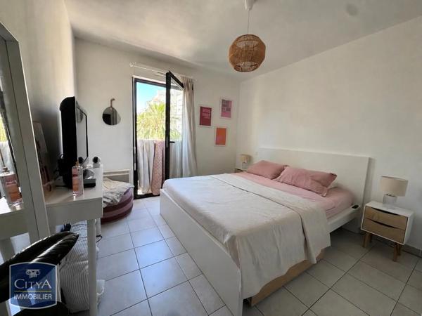 Appartement à louer 3 pièces 63.71m² Béziers (34500)