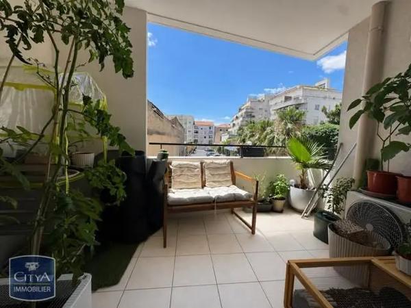 Appartement à louer 3 pièces 63.71m² Béziers (34500)