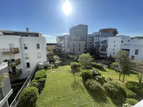Rayonnez au 3e étage: Terrasse, soleil et jardins