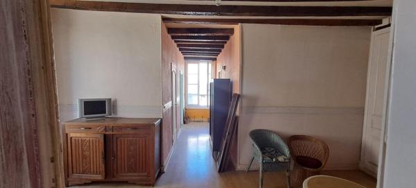 Immeuble à rénover en centre-ville à Fresnay-sur-Sarthe