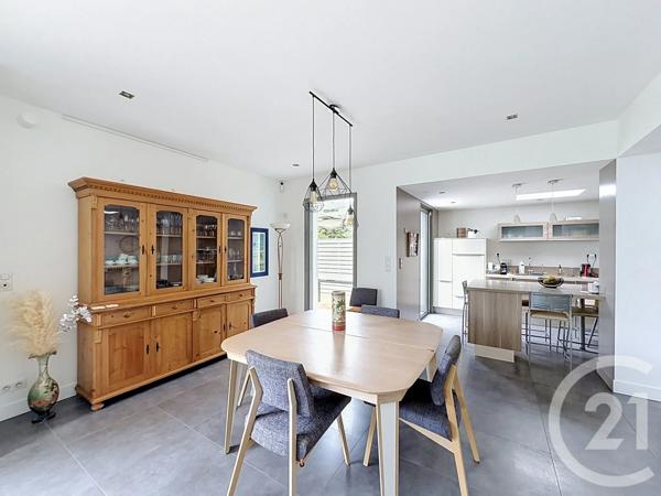 Maison à vendre  8 pièces - 242,96 m 2   ST ERBLON  - 35