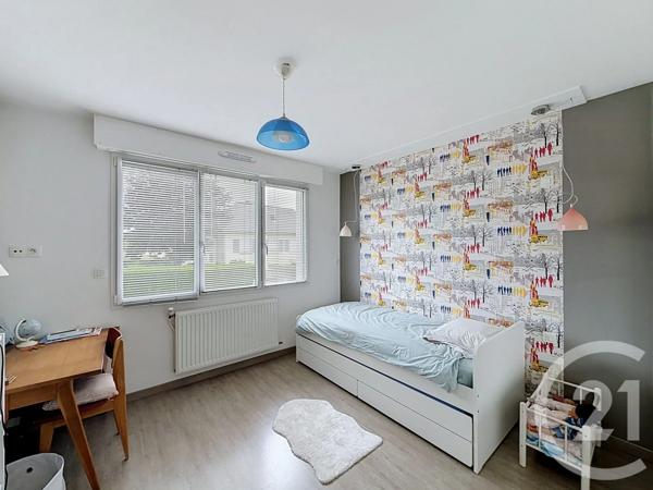 Maison à vendre  8 pièces - 242,96 m 2   ST ERBLON  - 35