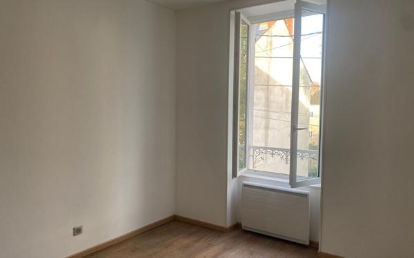 Appartement à louer    3 pièces •  Nevers