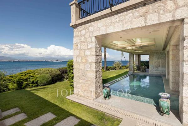 Cap d'Antibes | Belle propriété pieds dans l'eau