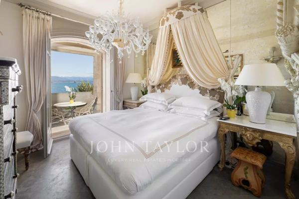 Cap d'Antibes | Belle propriété pieds dans l'eau