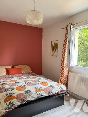 HEDE BAZOUGES, Maison T7 - A HEDE, dans un hameau tranquille non loin du canal d'Ille et Rance ...