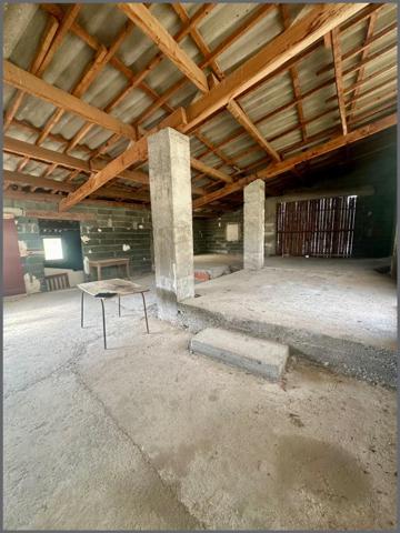 Grange /Batiment + Terrain constructible 1260m2