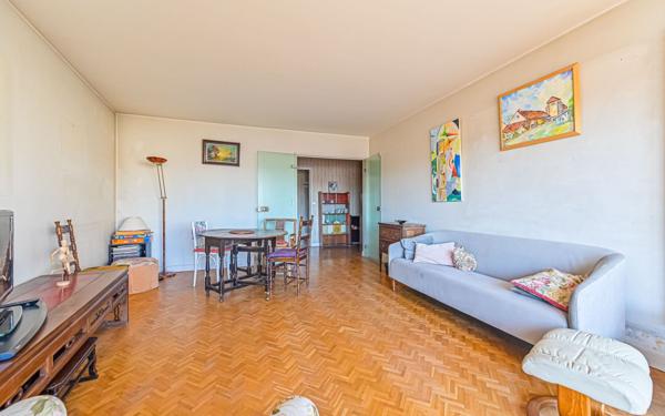 Appartement à vendre    3 pièces •  Paris 11