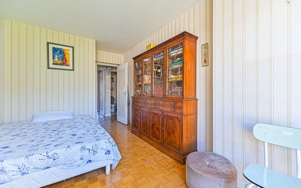 Appartement à vendre    3 pièces •  Paris 11