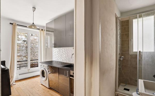 Appartement à vendre    2 pièces • 18,77 m2 Paris 18