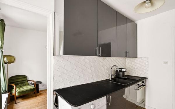 Appartement à vendre    2 pièces • 18,77 m2 Paris 18