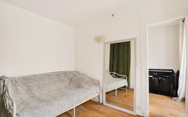 Appartement à vendre    2 pièces • 18,77 m2 Paris 18