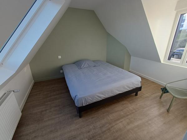 Plougasnou (29630) Plougasnou vue mer, maison bretonne en pierre entièrement rénovée, plain pied plus étage, piscine couverte.