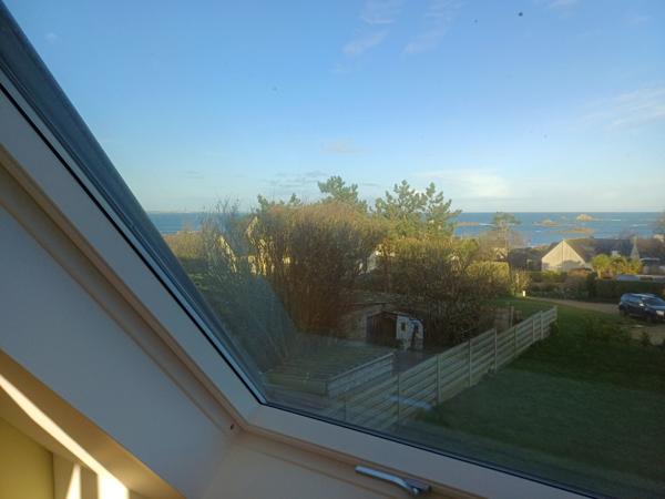 Plougasnou (29630) Plougasnou vue mer, maison bretonne en pierre entièrement rénovée, plain pied plus étage, piscine couverte.