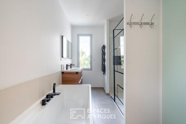 Villa d’architecte contemporaine sur la Côte Bleue