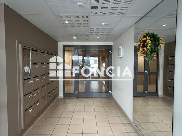 Location Appartement 2 pièces 43.5 m² - 1-3 ALLEE DES ETANGS ST PIERRE Thionville 57100