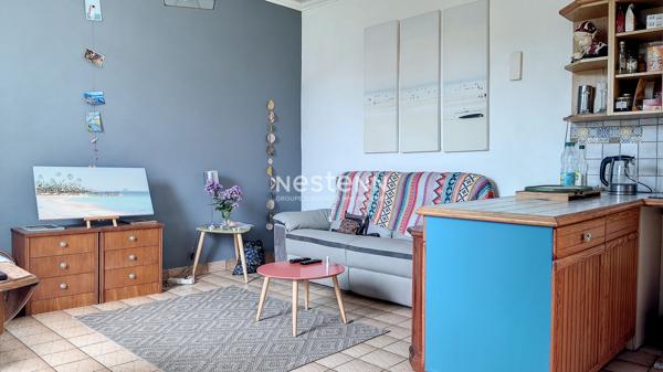 Maison en pierre de 77m², 3 chambres proche commodités à pied.