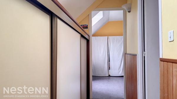 Maison en pierre de 77m², 3 chambres proche commodités à pied.