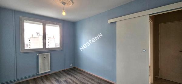 Appartement T4 avec balcon, parking, cave et gardien? Quartier Boucicaut à Chalon sur Saône