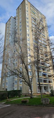 Appartement T4 avec balcon, parking, cave et gardien? Quartier Boucicaut à Chalon sur Saône