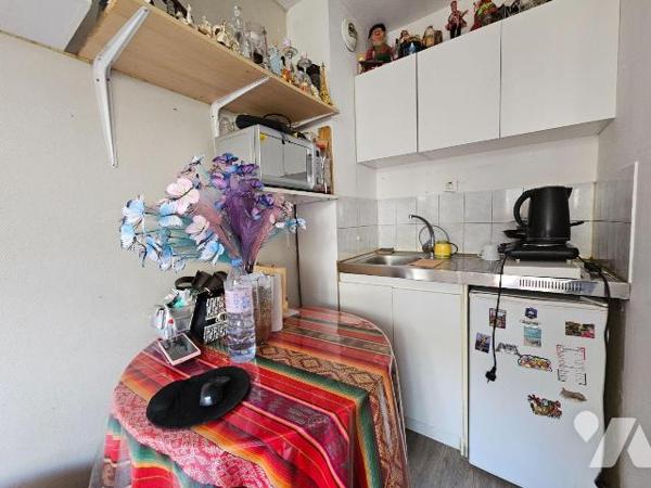 A VENDRE - ROUEN - SAINT MARC

Appartement de type studio vendu loué comprenant entrée, pièce...