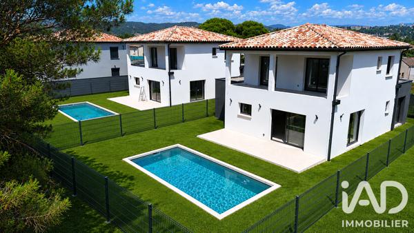 Maison à vendre 4 pièces 122 m² Saint-Étienne-de-Fontbellon