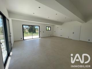 Maison à vendre 4 pièces 122 m² Saint-Étienne-de-Fontbellon