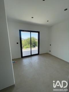 Maison à vendre 4 pièces 122 m² Saint-Étienne-de-Fontbellon