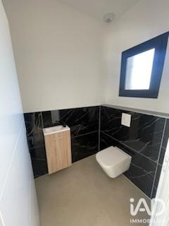 Maison à vendre 4 pièces 122 m² Saint-Étienne-de-Fontbellon