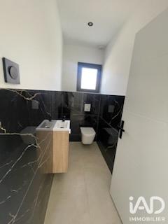 Maison à vendre 4 pièces 122 m² Saint-Étienne-de-Fontbellon