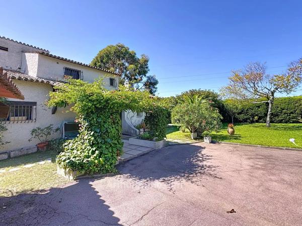 Vente Maison 7 pièces 199 m2 à Mougins