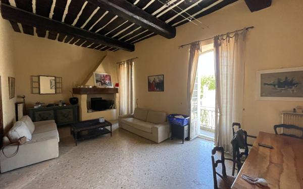 Maison à vendre    4 pièces •  Saint-Rémy-de-Provence