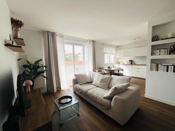 T3 avec balcon refait à neuf à deux pas de la place Canclaux
