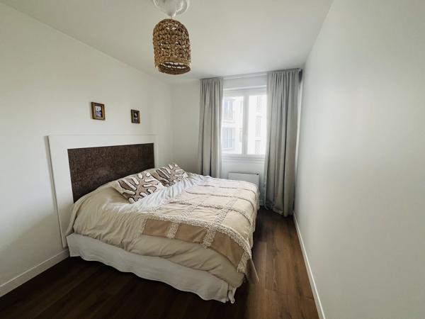 T3 avec balcon refait à neuf à deux pas de la place Canclaux
