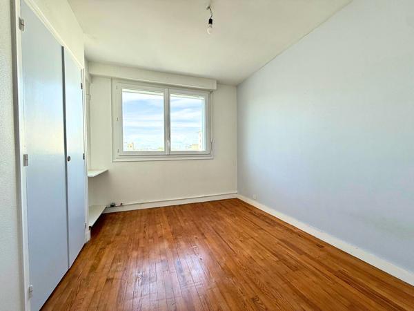LORIENT CENTRE-VILLE - APPARTEMENT 110 M² - 3 CHAMBRES - EXPOSITION SUD , Lorient