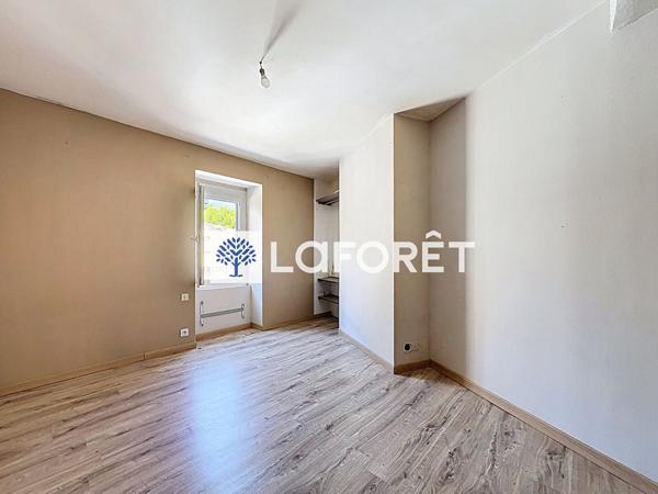 Achat maison près de NUEIL LES AUBIERS - 3 pièce(s) - 74 m² - 62 640 €