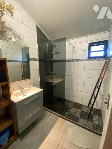 Etang Salé Les Hauts villa F5/6 avec piscine