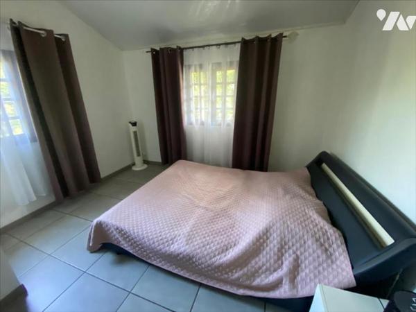 Etang Salé Les Hauts villa F5/6 avec piscine