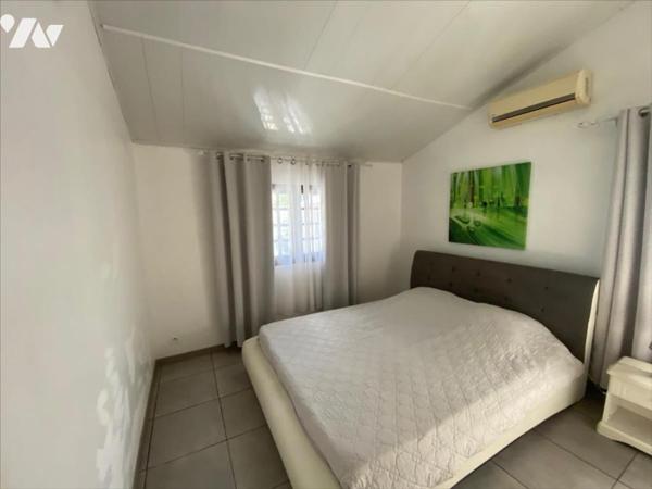 Etang Salé Les Hauts villa F5/6 avec piscine