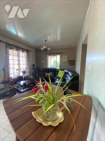 Etang Salé Les Hauts villa F5/6 avec piscine