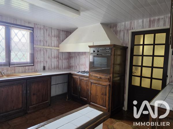 Maison à vendre 10 pièces 200 m² Corsavy
